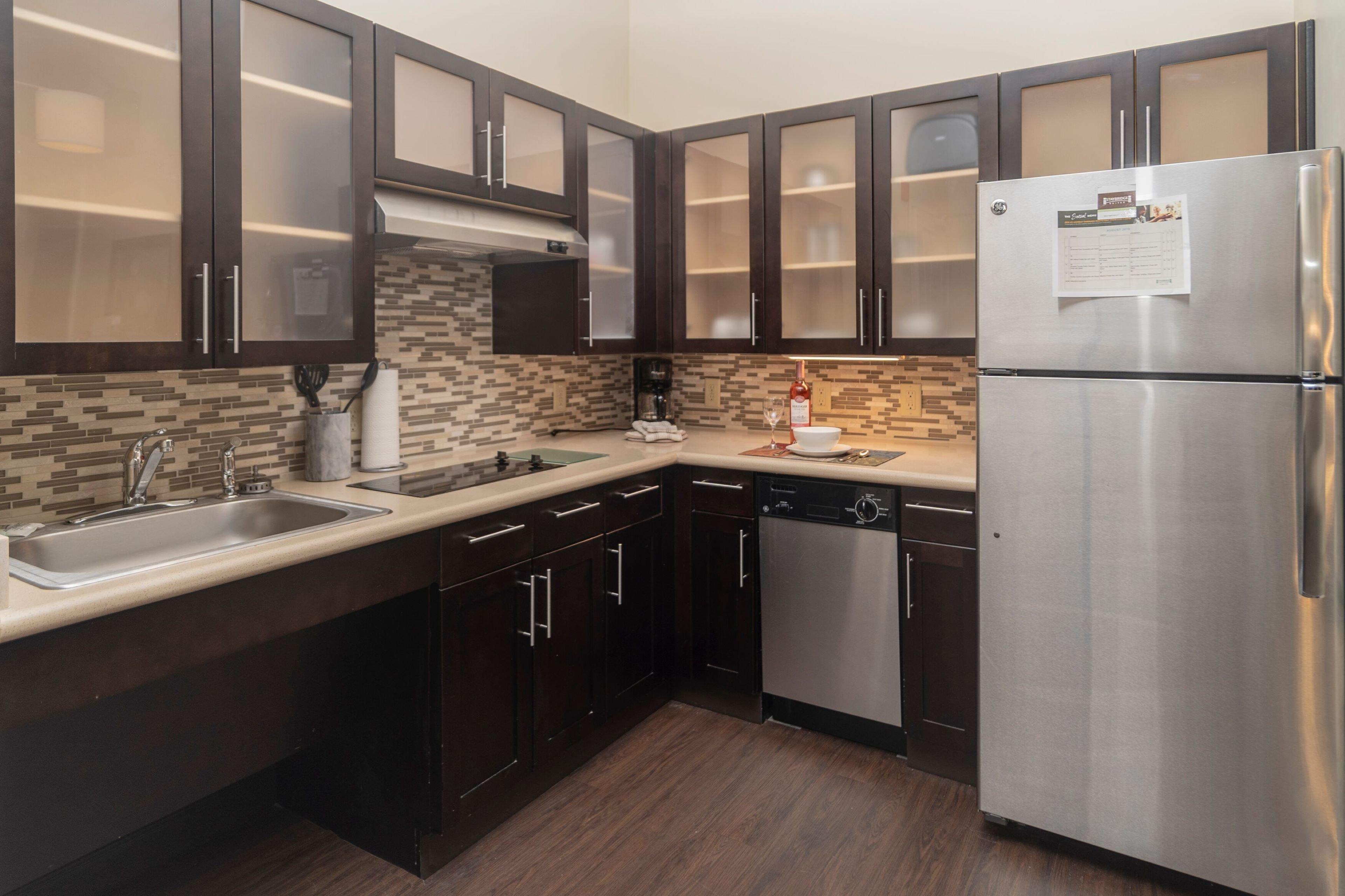 Staybridge Suites Marquette By Ihg Exteriör bild