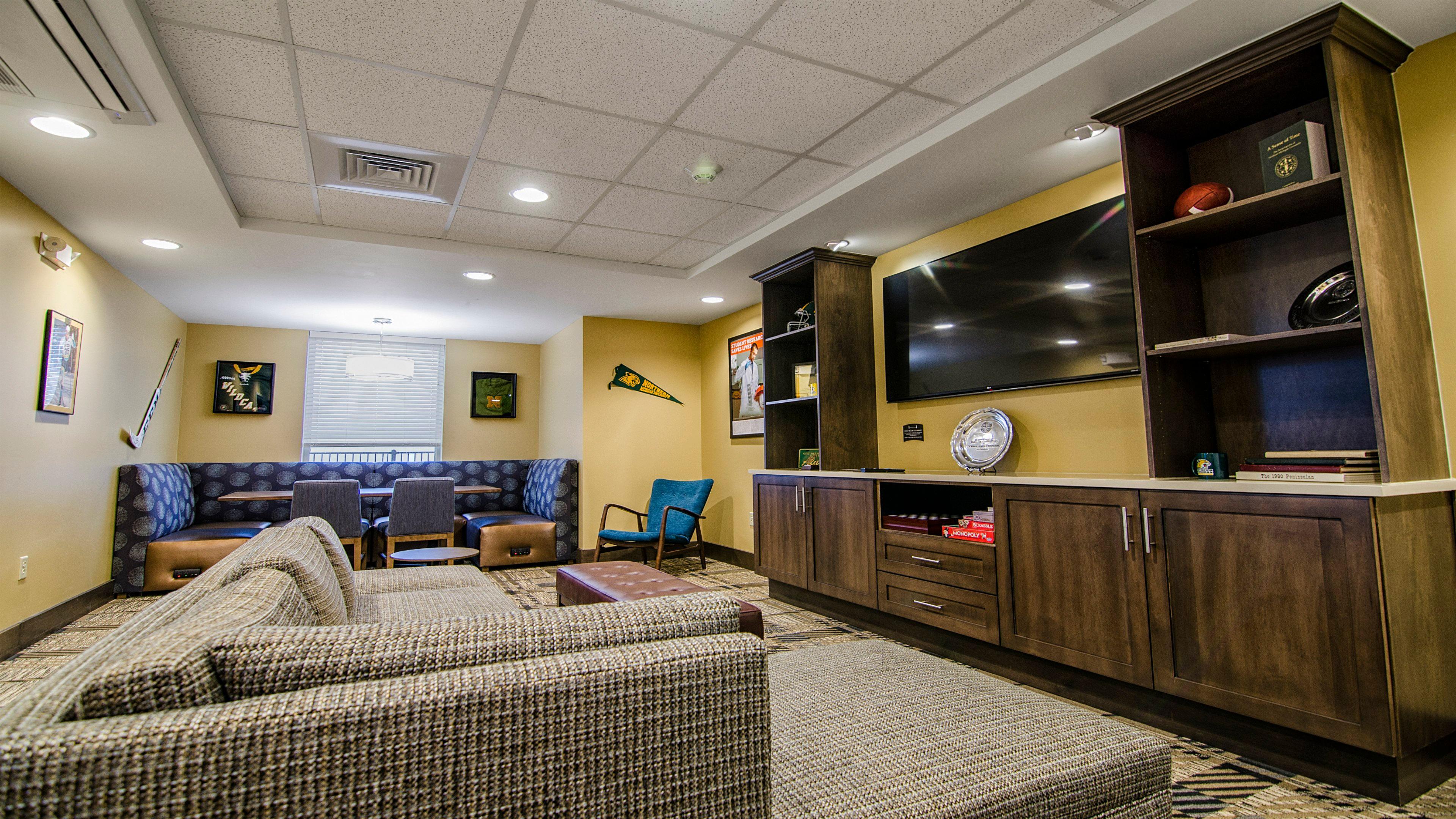 Staybridge Suites Marquette By Ihg Exteriör bild